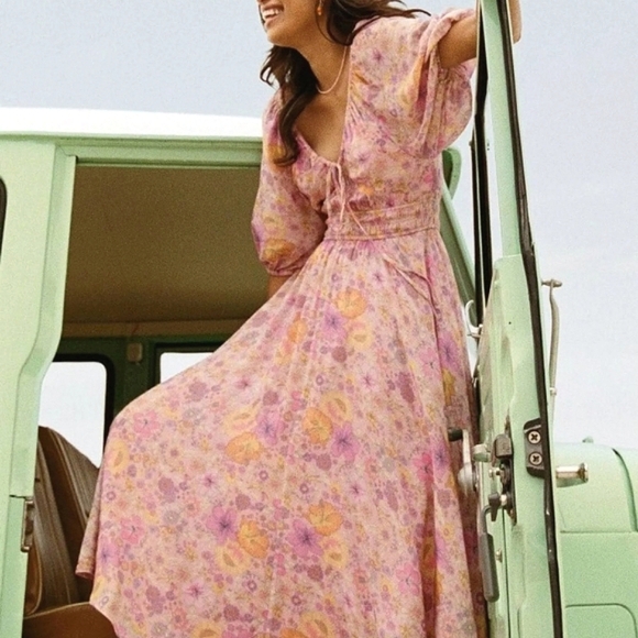 🍒NWT🍒 SPELL FLORAL MIDI DRESS - Picture 1 of 7